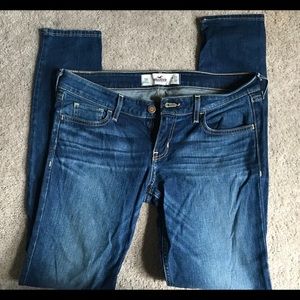 Hollister size 5R faded blue skinny jeans